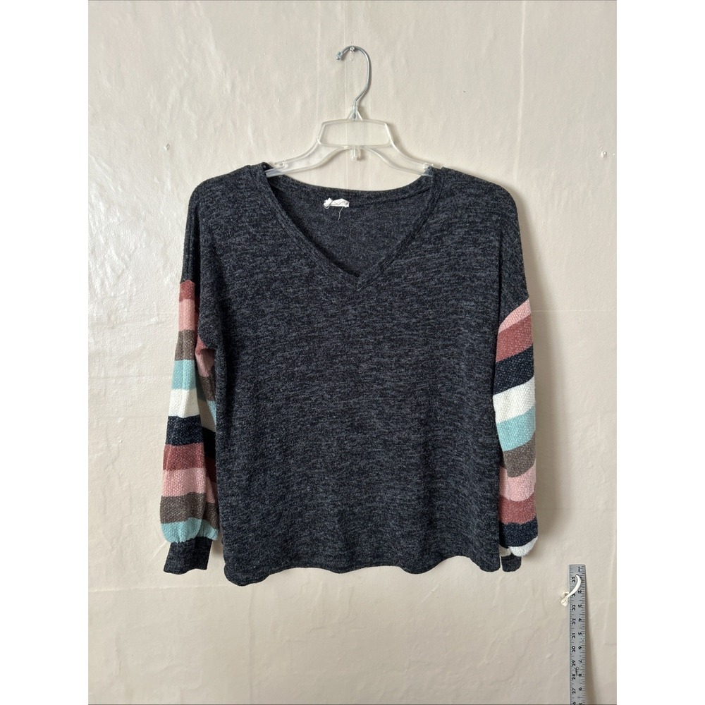 BIBI Large Charcoal Gray Sweater Multi Color Sleeves Lot 2